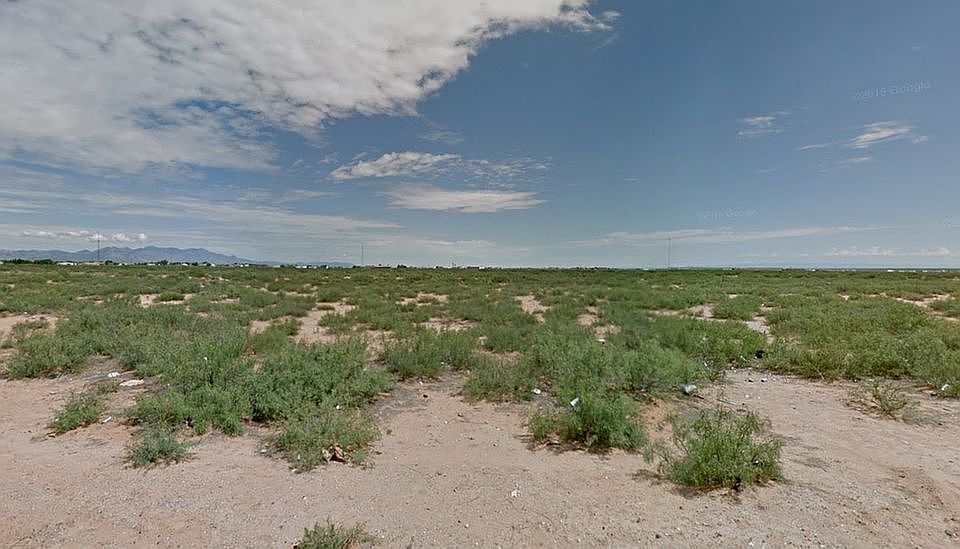 2nd image of State Line Dr