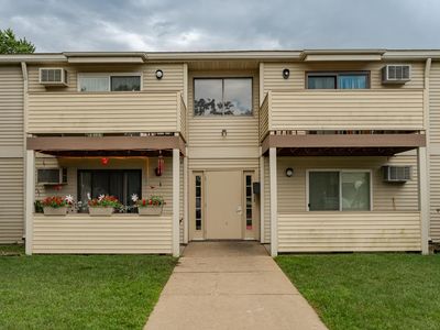 2106 Valleyhigh Dr NW #A202, Rochester, MN, 55901