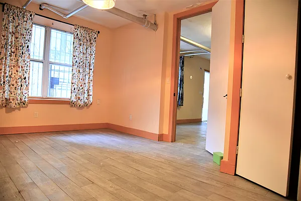 Rented by Lang Realty LLC | media 32