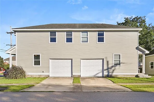 838 Hidalgo St — Photo 13