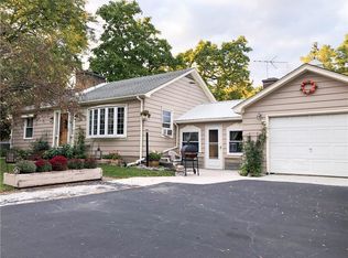 4336 Ridge Rd, Seneca Falls, NY 13148