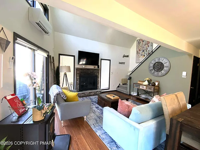 9026 Idlewild Dr — Photo 7