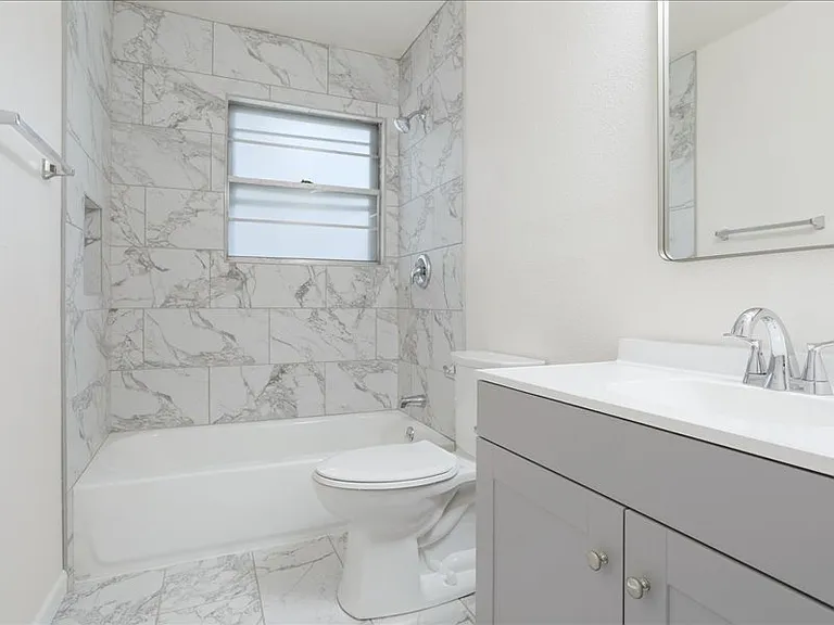 1924 Jones Cir — Photo 18