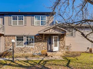 429 Tanglewood Ct #429, Vernon Hills, IL 60061