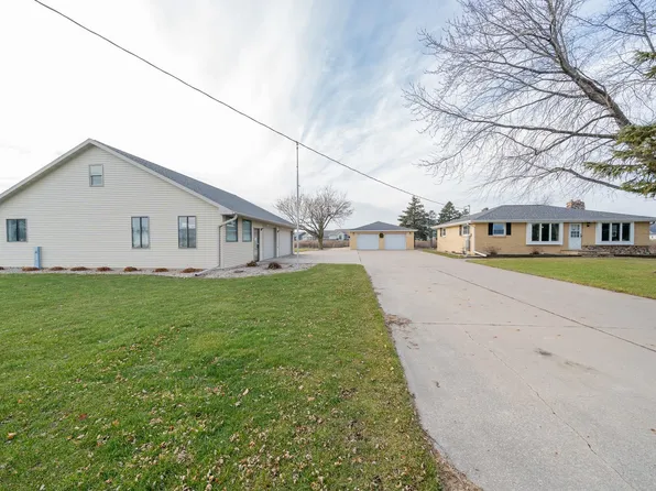 5625 N French Rd, Appleton, WI 54913