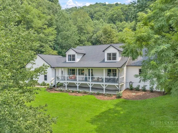 165 Leighway Lane, Banner Elk, NC 28604