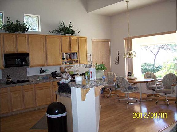 5th image of 923 Sugar Springs Dr