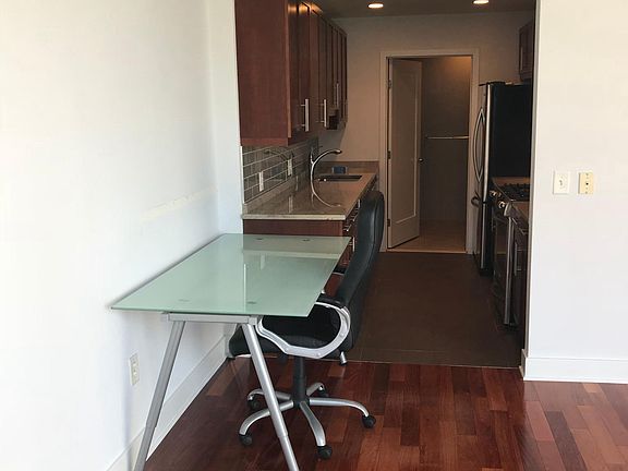 Large kitchen and desk+chair - comes with the unit
