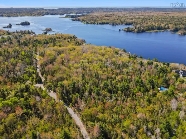 1016 Old Kettle Rd, Queens, NS B0J 2H0