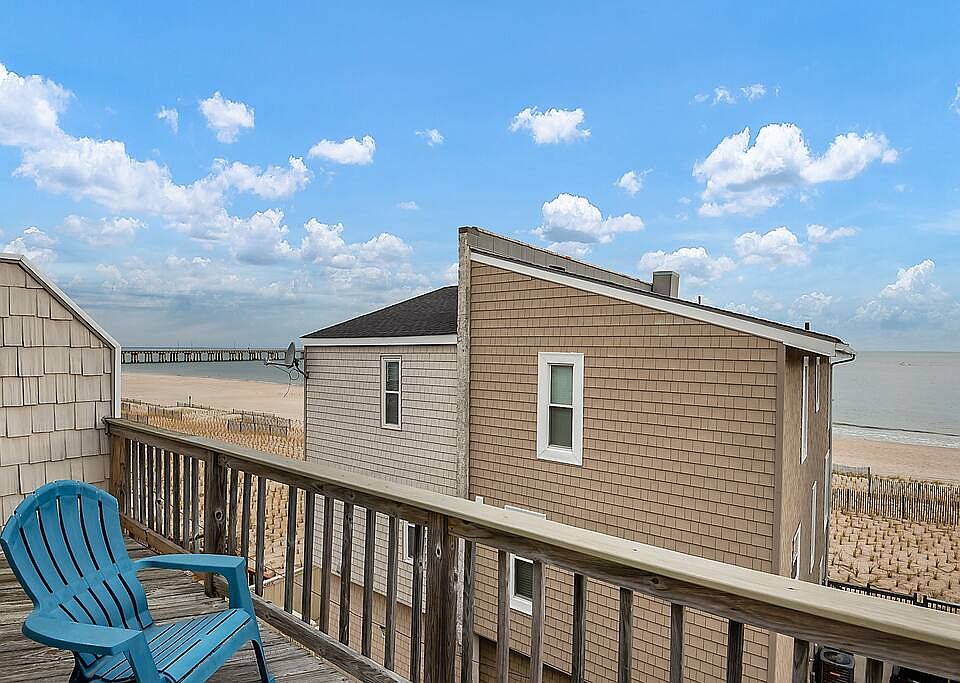 An AWESOME view! The beach is a short walk away!