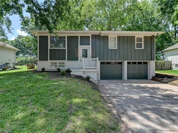 110 Erin St, Buckner, MO 64016