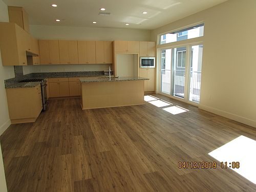 1st image of 129 W Julian St