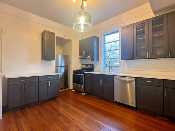 14-28 Astoria Park South image 9 of 29