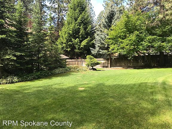 4th image of 8119 E Columbia Dr