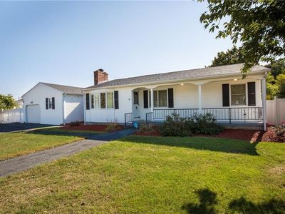 327 Simmonsville Ave, Johnston, RI, 02919