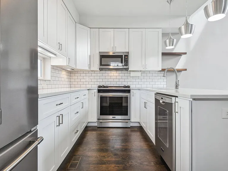 1551 W 43rd Ave — Photo 3