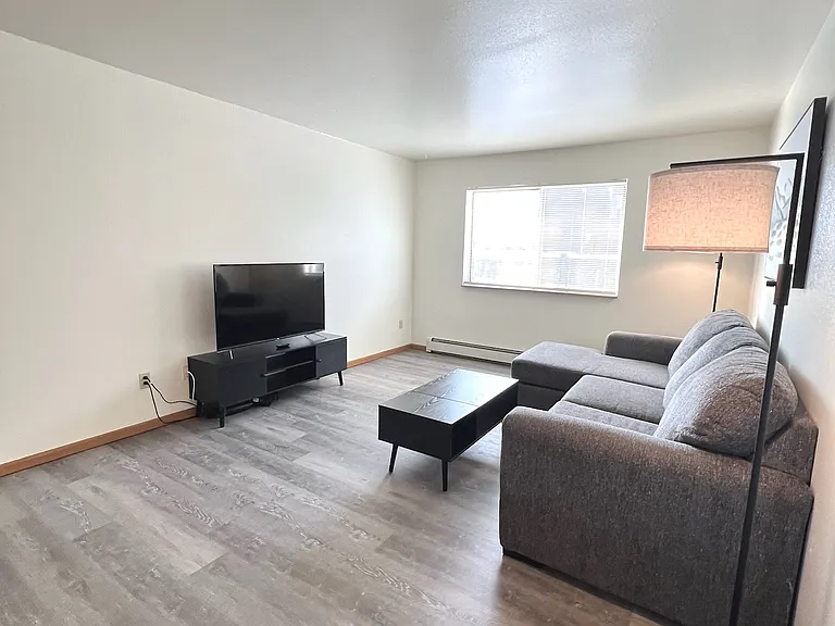1512 Lake Elmo Dr #2 — Photo 9