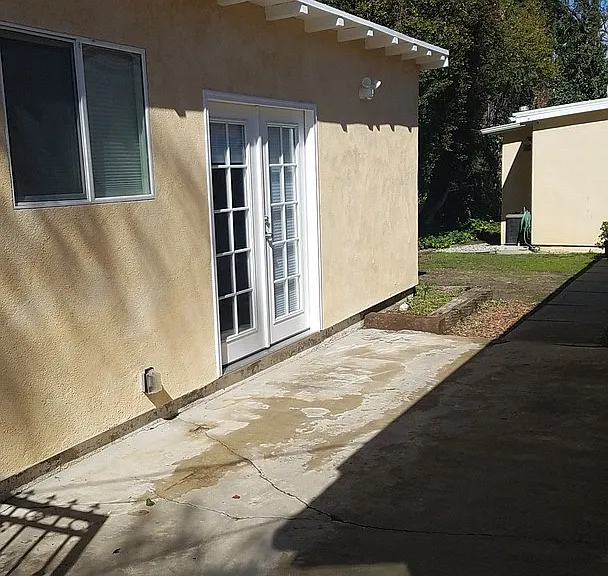 19437 Collier St — Photo 3