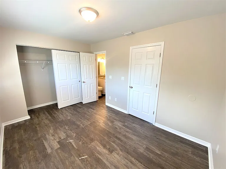 P (Residences Del Sol - 1984 Sunshine Blvd) — Photo 11