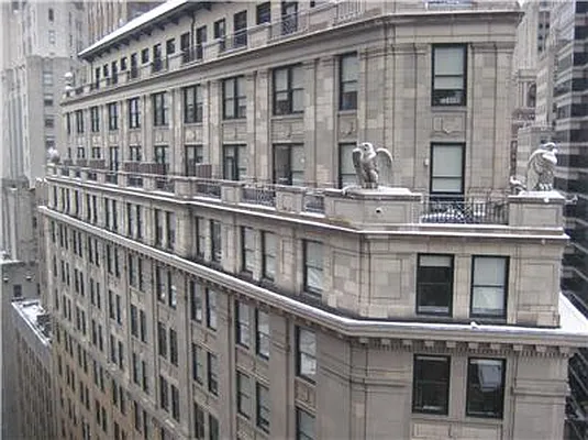 Rented by R New York | media 6