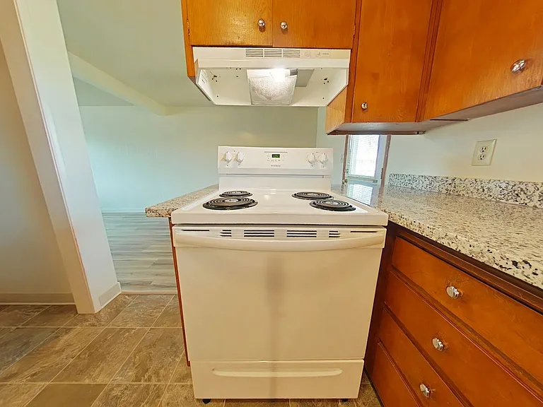 115 S 20th St #3 — Photo 5