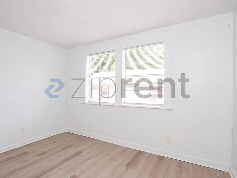 2184 W 45th St — Photo 9