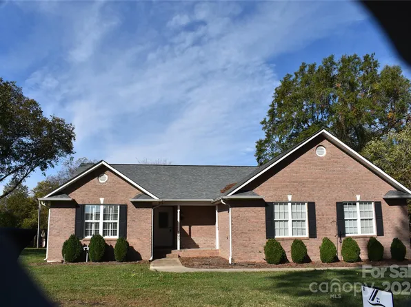 203 N Roxford Rd, Kings Mountain, NC 28086