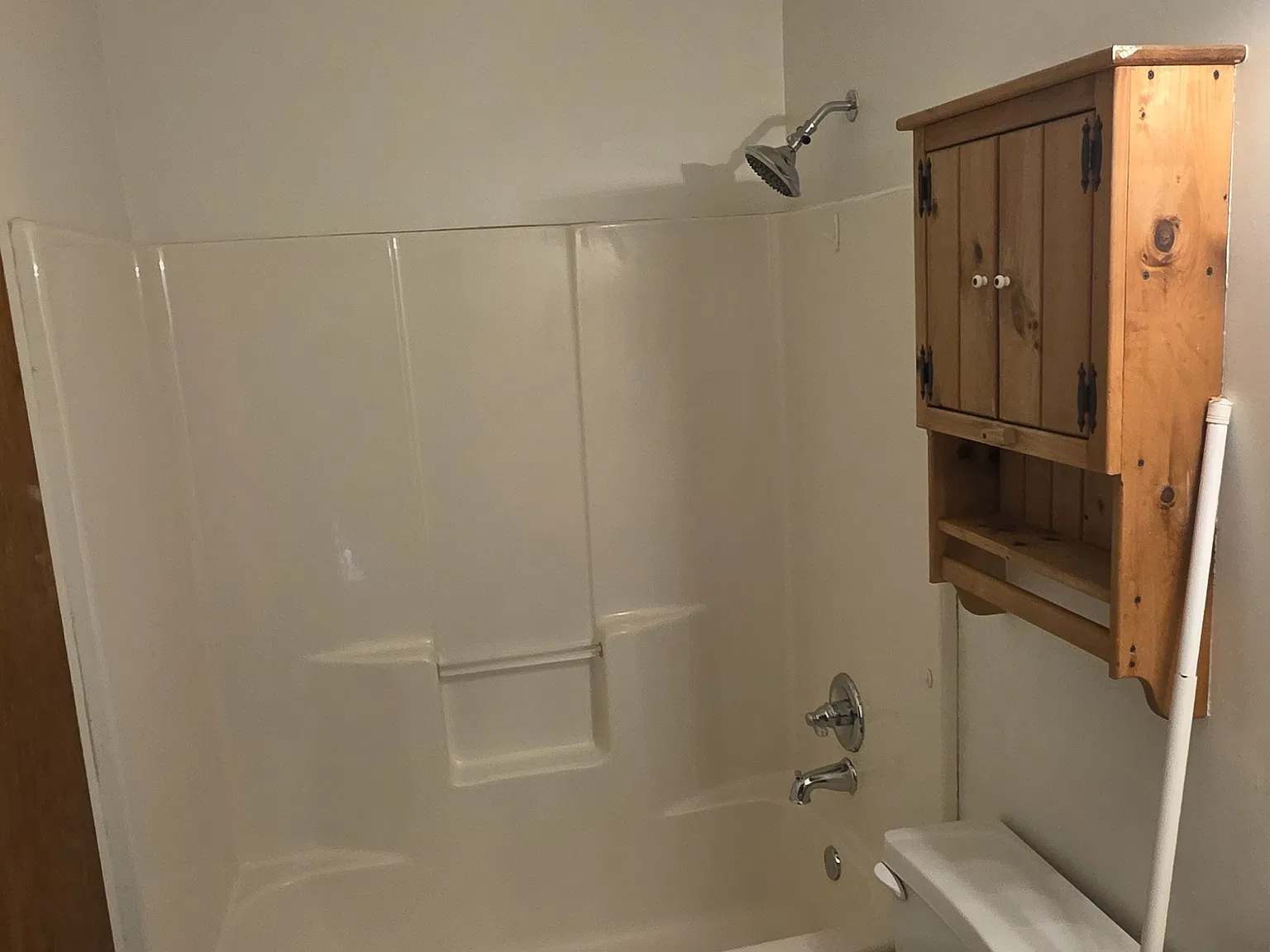 3 bed, 1265 sqft, $2,300 — Photo 2