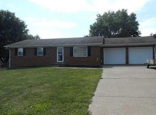6608 W Schmitt Ln, Evansville, IN 47720