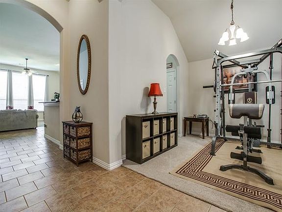 5th image of 10470 Coach House Ln
