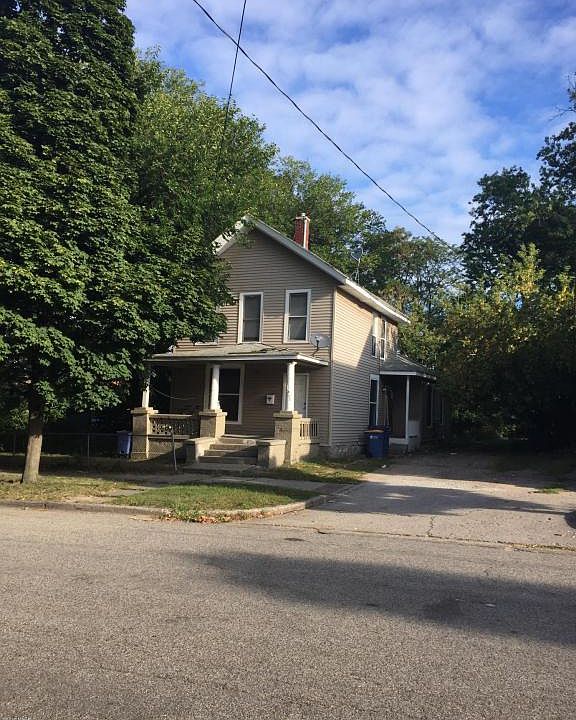 1st image of 121 Green St SE