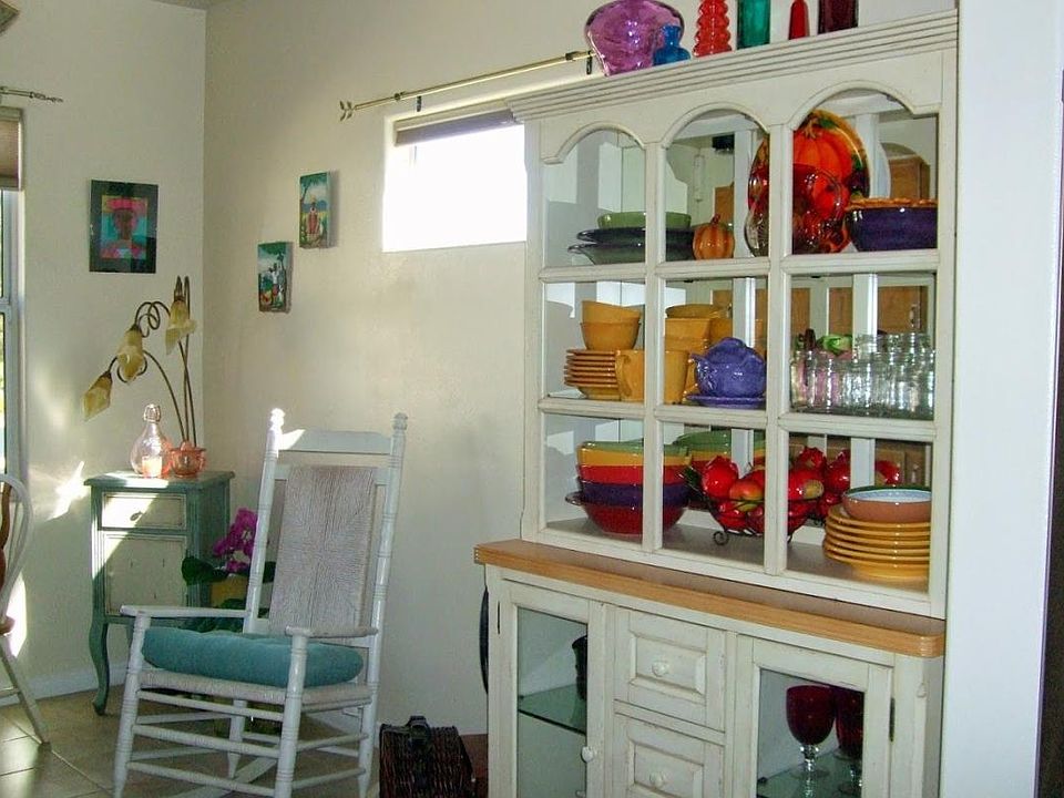 Breakfast Room