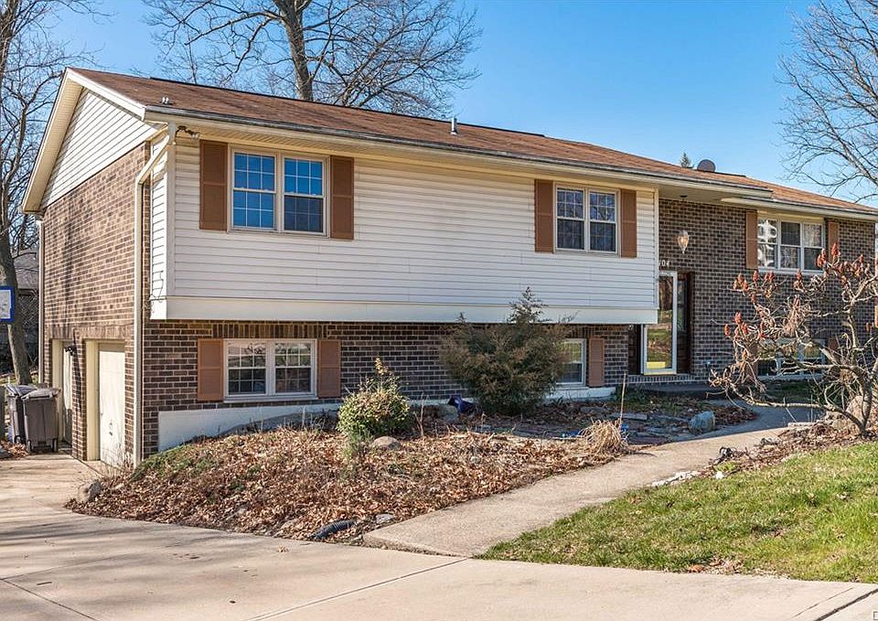 404  Lincoln Green Drive Dayton OH 45449