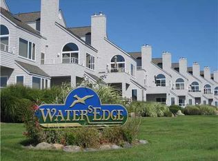 206 Bellevue Ct, Narragansett, RI 02882