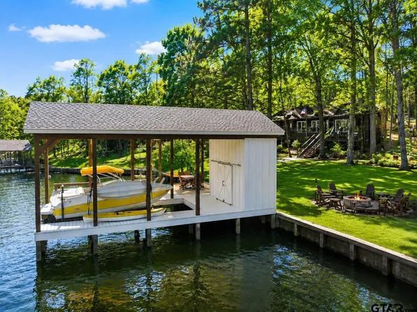 203 King Laurence Ct, Scroggins, TX 75480