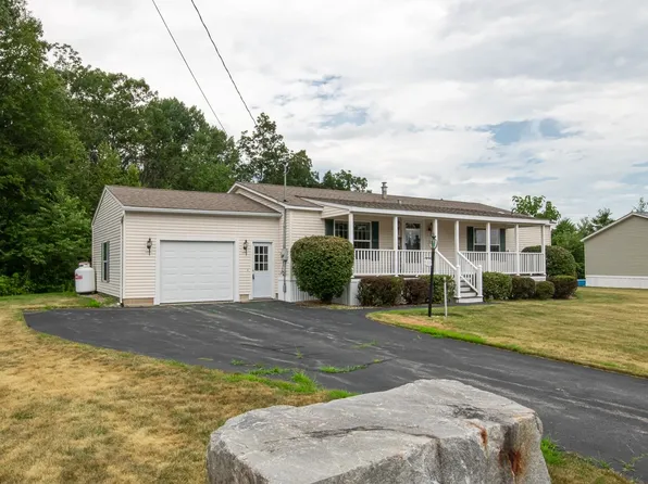 15 Stonegate Lane, Hampstead, NH 03841