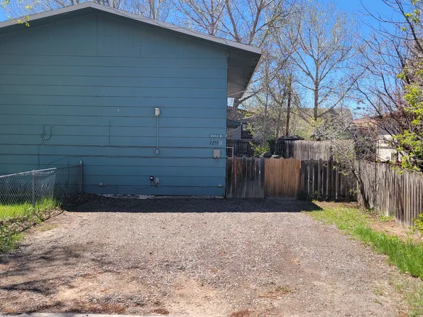 2253 Monroe St, Laramie, WY 82070