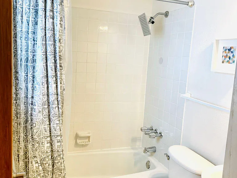 3119 W De Leon St #12 — Photo 11