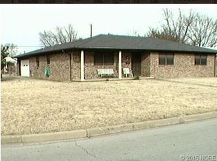 11725 E 2nd St S, Tulsa, OK 74128