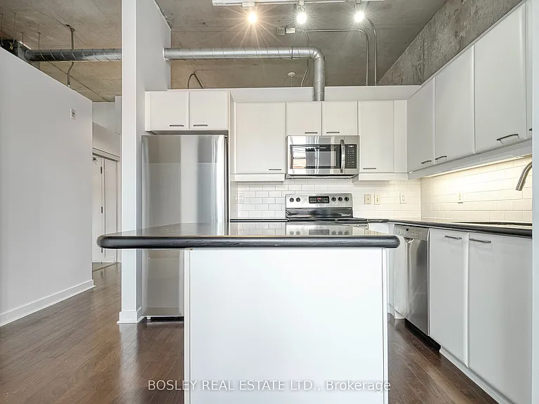 955 Queen St W #311 — Photo 17
