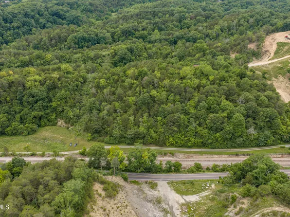 700 Piney Flats Rd, Piney Flats, TN 37686