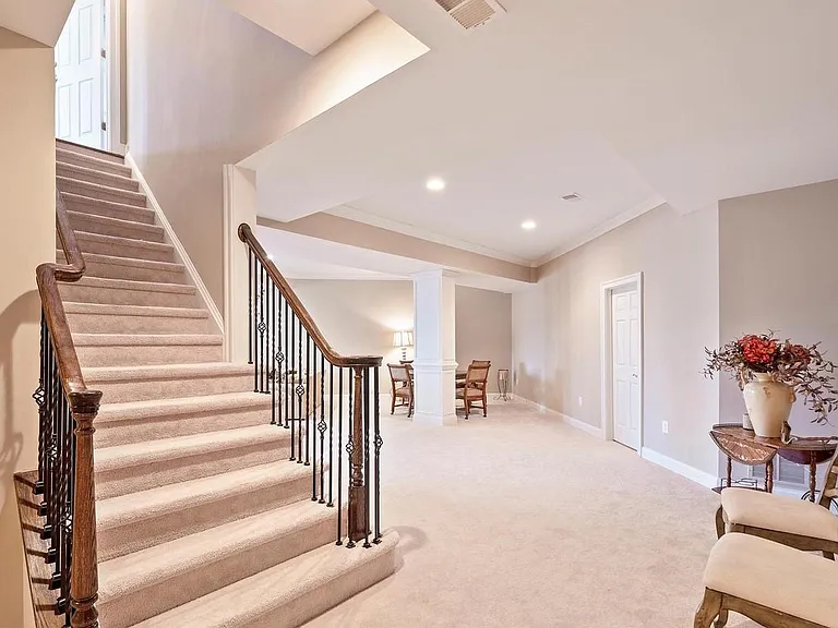8100 Longtree Rd — Photo 38