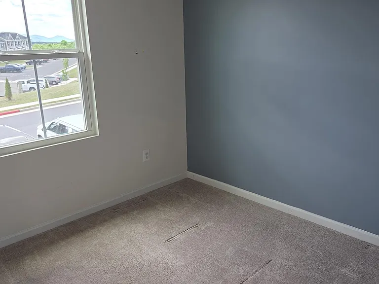 102 Spring Pl — Photo 17
