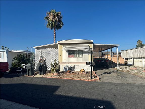 3rd image of 332 N Lyon Ave #32