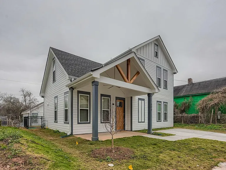 884 Sims St SW — Photo 25