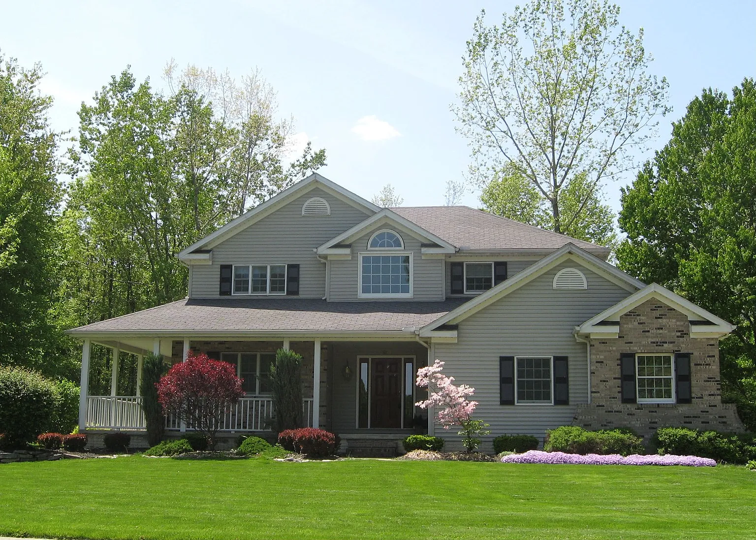 94 Hickory Hollow Dr photo 1
