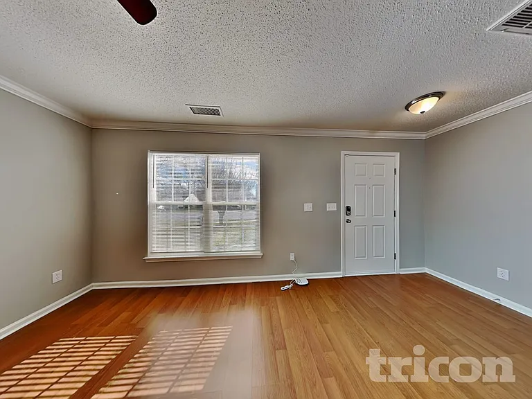 124 Grayland Rd — Photo 3
