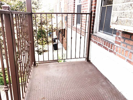 Rented by NY Space Finders Inc. | media 12