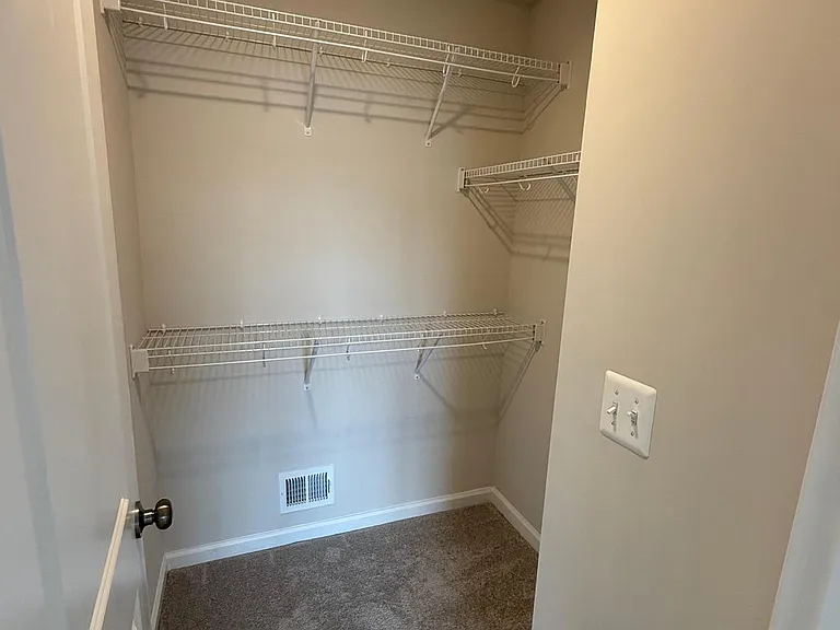 319 Sandy Bottom Cir — Photo 11