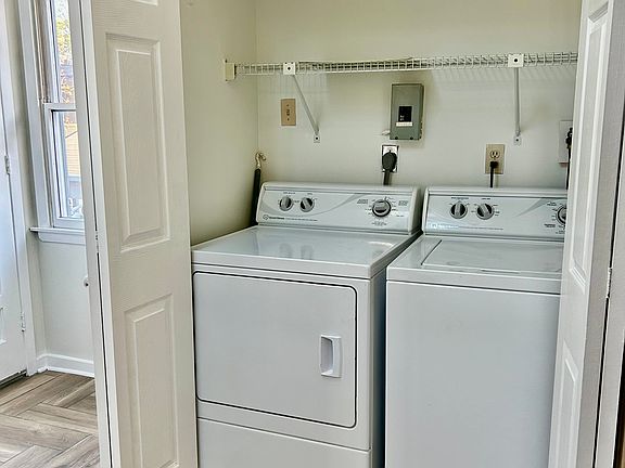 Washer/Dryer in-unit
